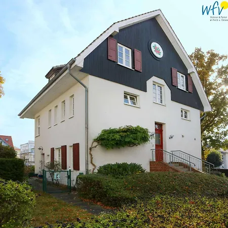 Appartement Drei Rosen 2 *